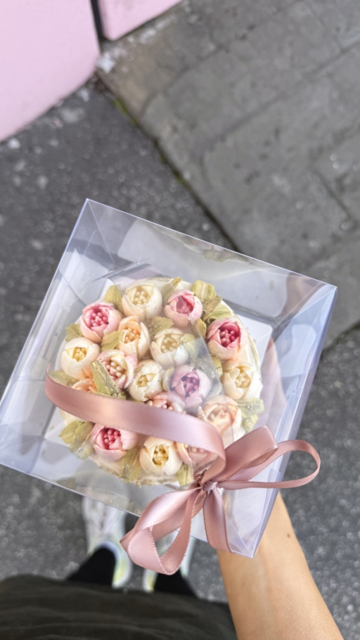 Alternative view of BENTO tulipánová tortička pre 2 osoby